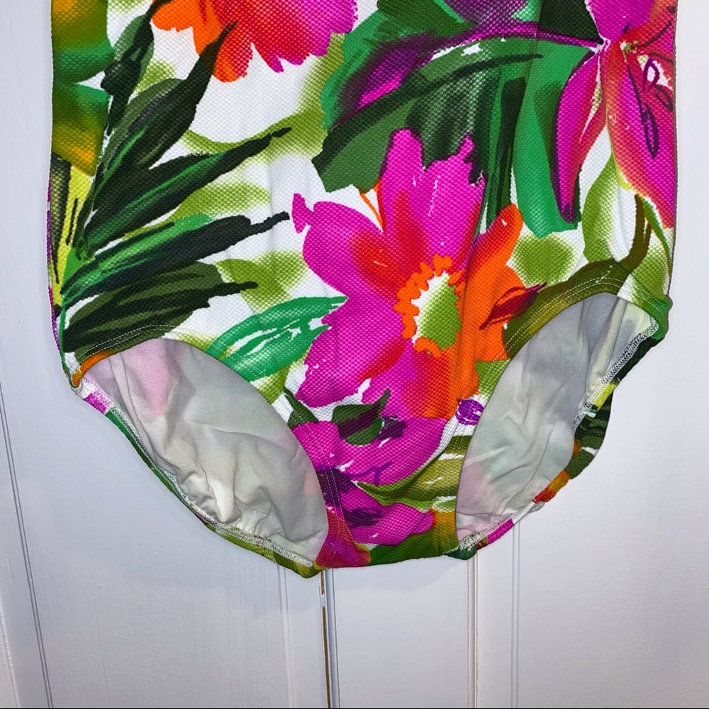 Vintage Floral One Piece Bathing Suit - Picture 3 of 9